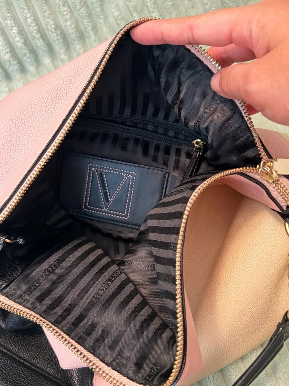 Victoria's Secret Pink, Black & Cream Shoulder Hobo Bag